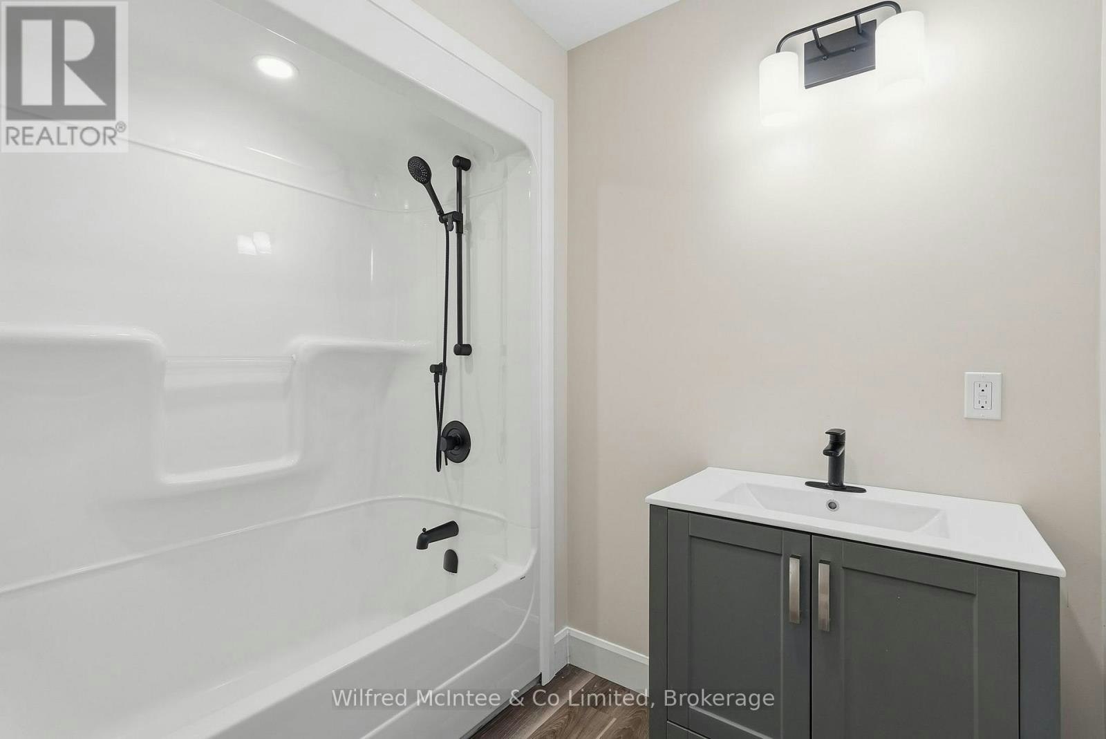 550 Wellington Street, Minto, ON, N4W 3G9 - 15