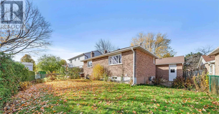 20 Eastman Crescent, Newmarket, ON, L3Y 5R9 - 26