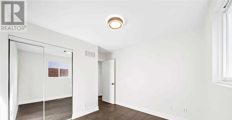 20 Eastman Crescent, Newmarket, ON, L3Y 5R9 - 22