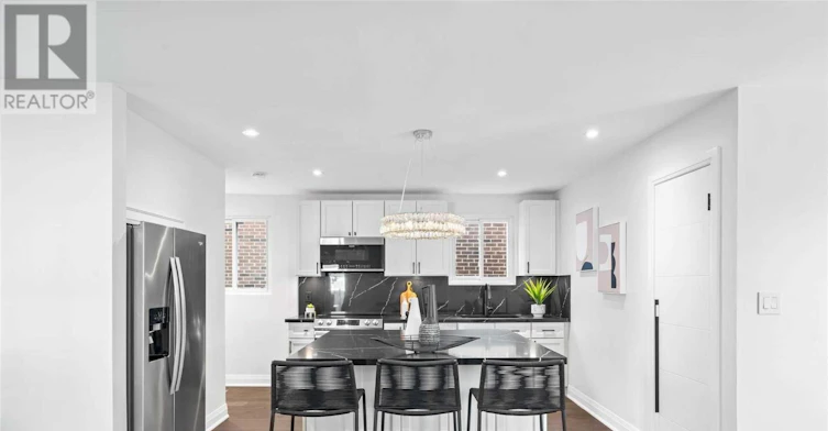 20 Eastman Crescent, Newmarket, ON, L3Y 5R9 - 10