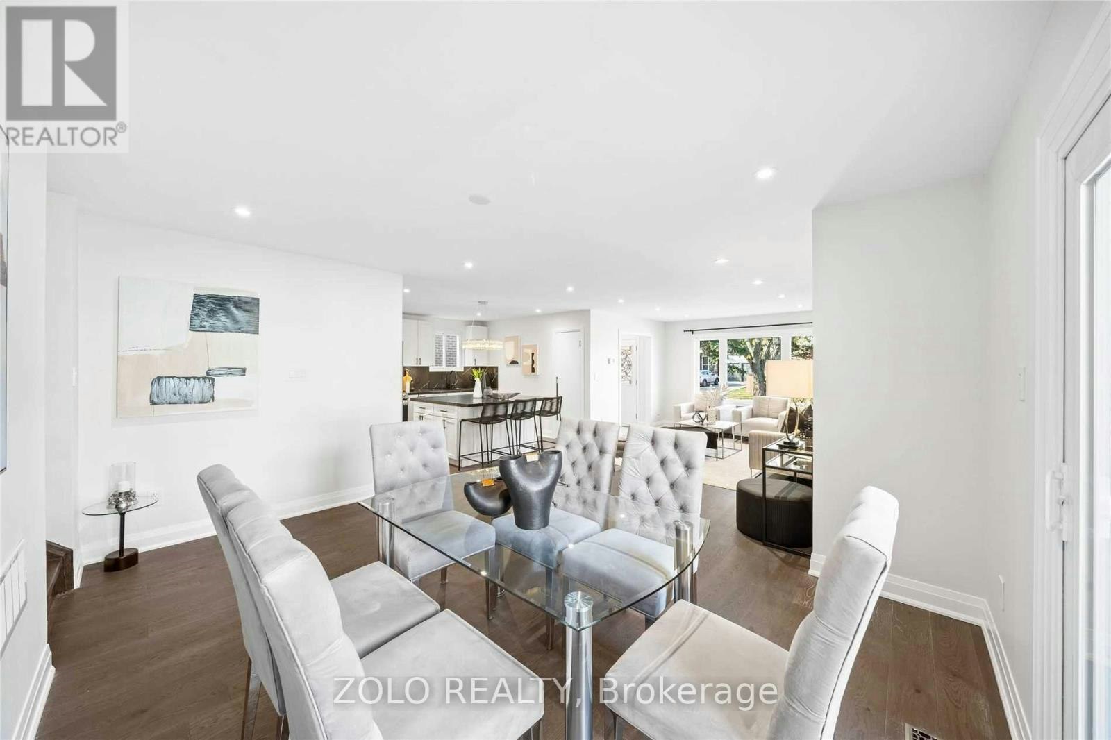 20 Eastman Crescent, Newmarket, ON, L3Y 5R9