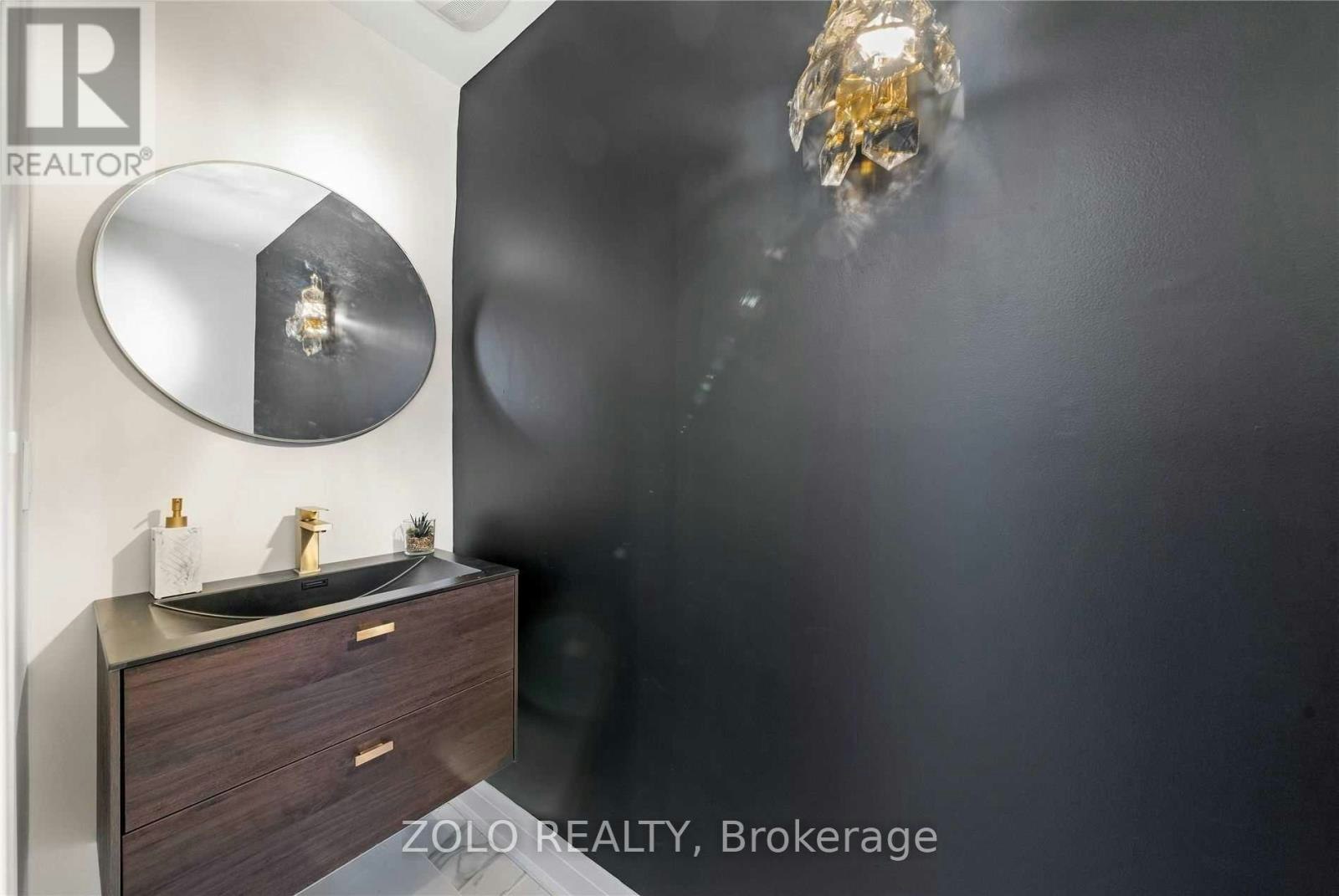 20 Eastman Crescent, Newmarket, ON, L3Y 5R9 - 12
