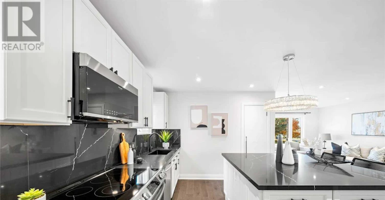 20 Eastman Crescent, Newmarket, ON, L3Y 5R9 - 5