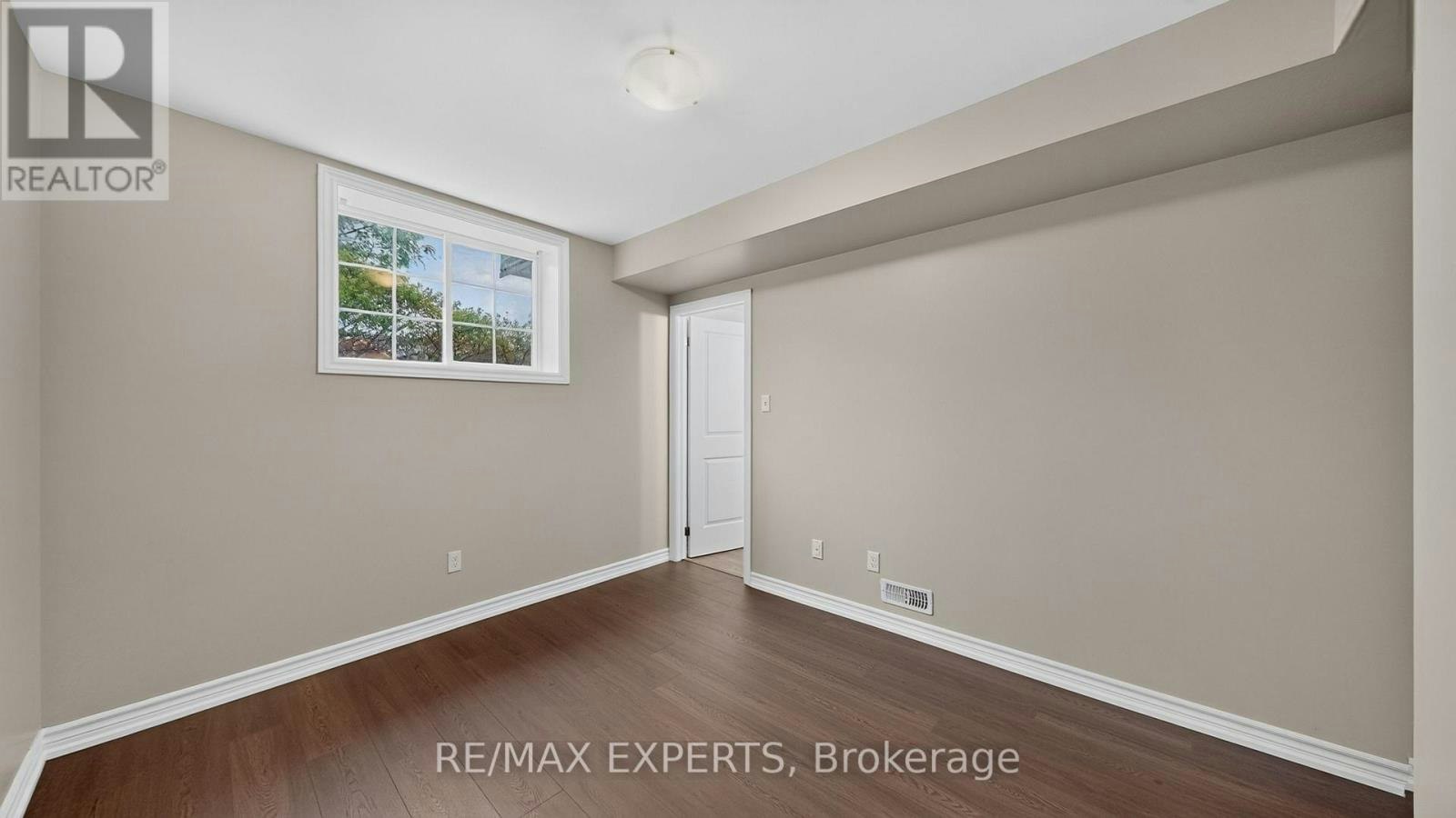 13-246 Penetanguishene Road, Oro-Medonte, ON, L4M 7C2 - 18