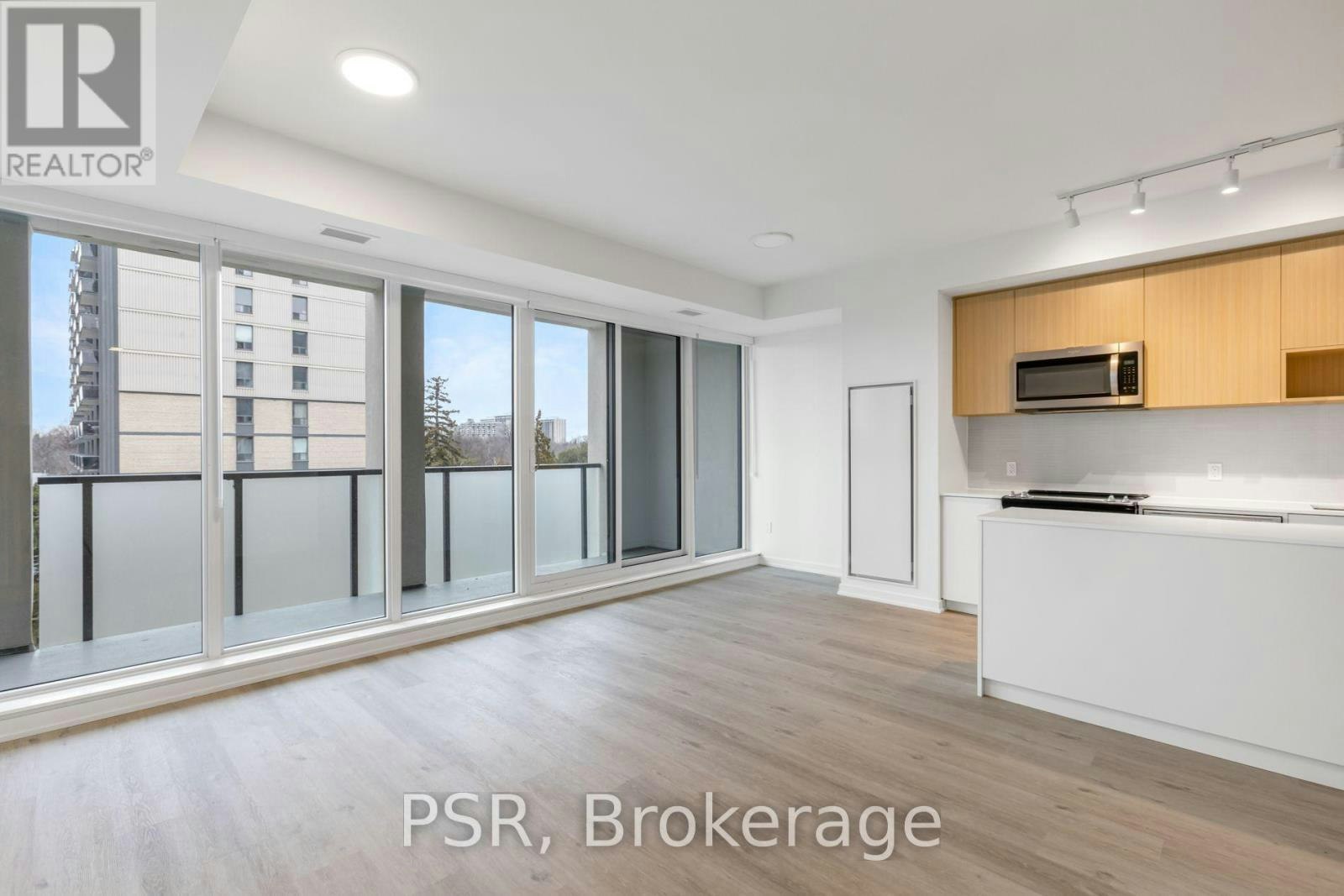403-4365 Bloor Street W, Toronto, ON, M9C 1R3