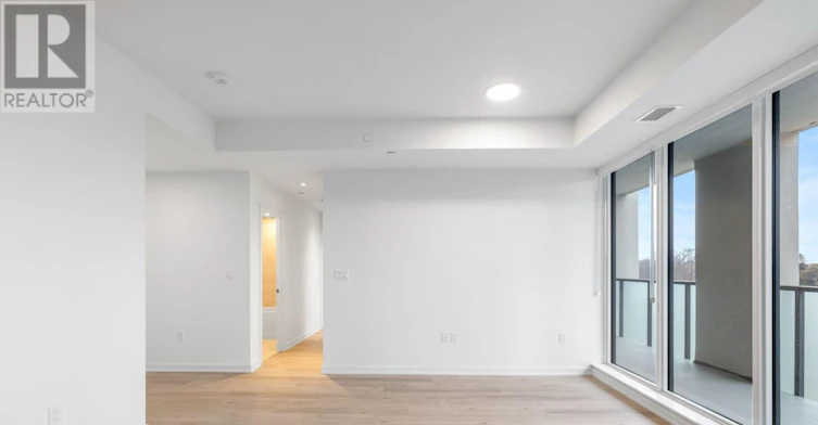 403-4365 Bloor Street W, Toronto, ON, M9C 1R3 - 2