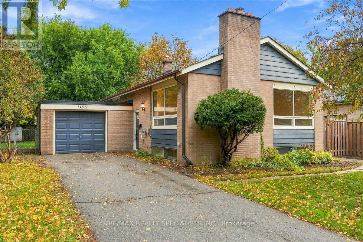1199 Whittington Road, Mississauga, ON, L5J 3J8 - 4
