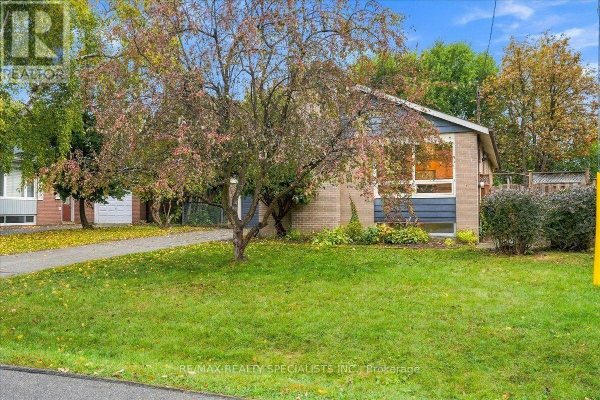 1199 Whittington Road, Mississauga, ON, L5J 3J8 - 2
