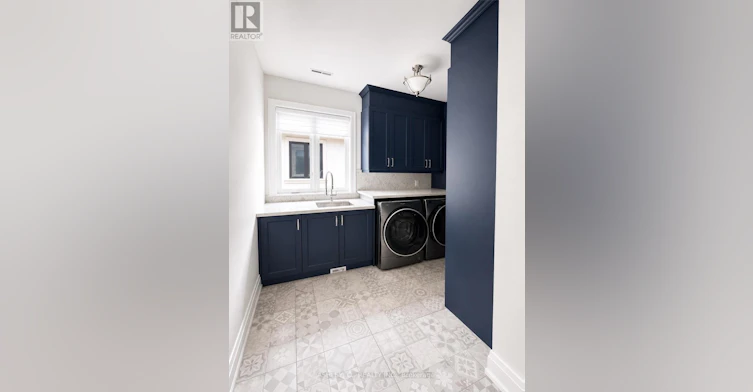 2588 Sharon Crescent, Mississauga, ON, L5C 1Y8 - 14