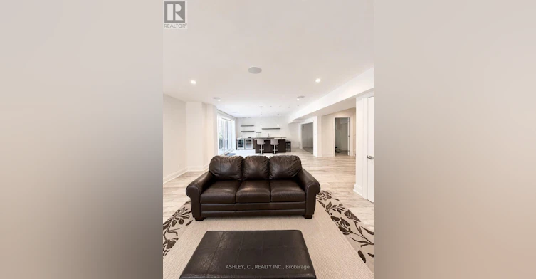 2588 Sharon Crescent, Mississauga, ON, L5C 1Y8 - 21