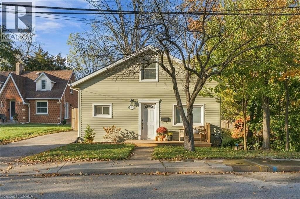 98 Dundas Street W, Brant, ON, N3L 1G7