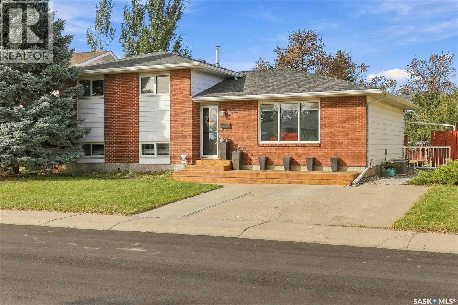 94 Andre Avenue, Regina, SK, S4T 7N2