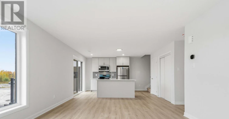 201 Glenroy Gilbert Drive, Ottawa, ON, K2J 5G3 - 11