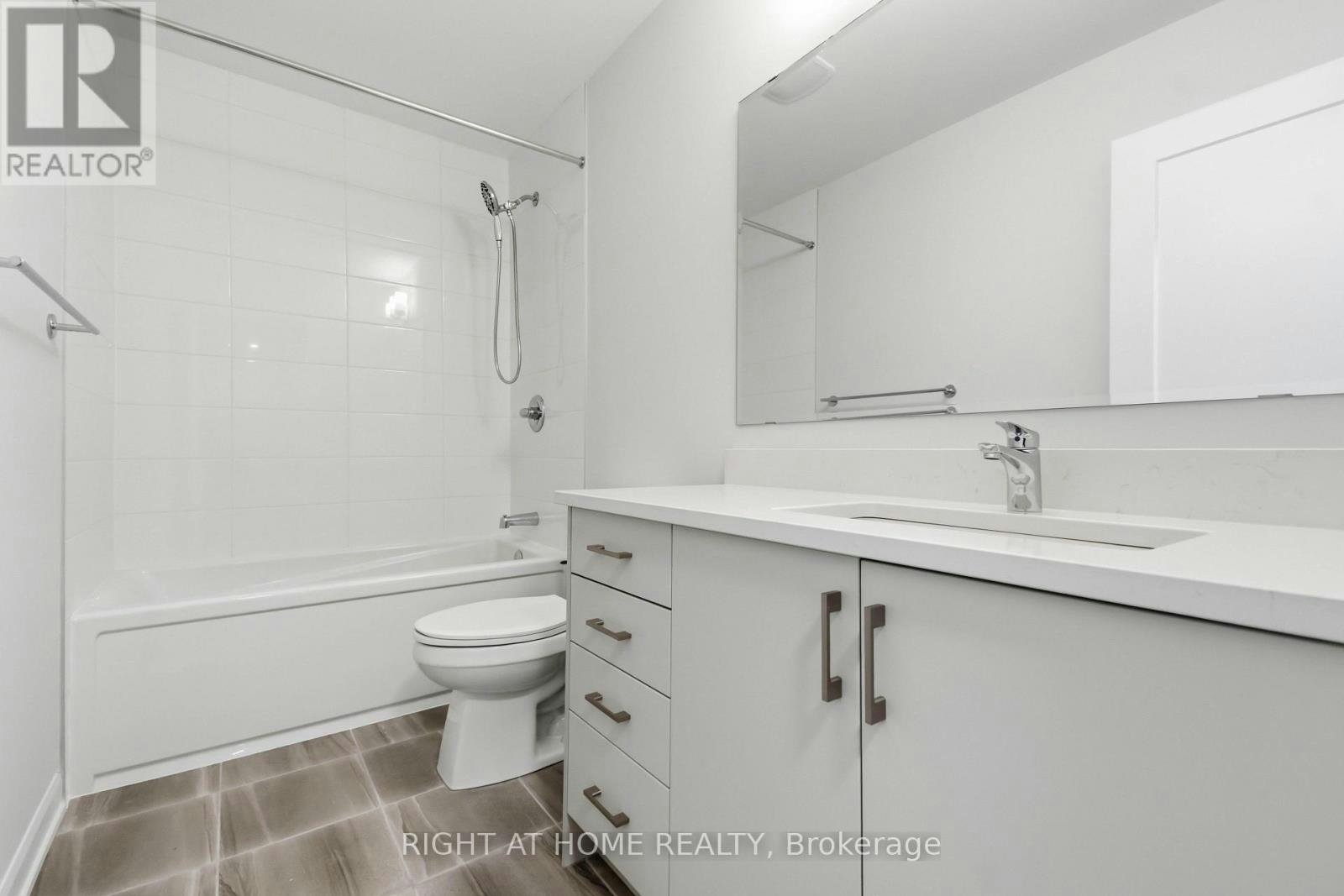 201 Glenroy Gilbert Drive, Ottawa, ON, K2J 5G3 - 32