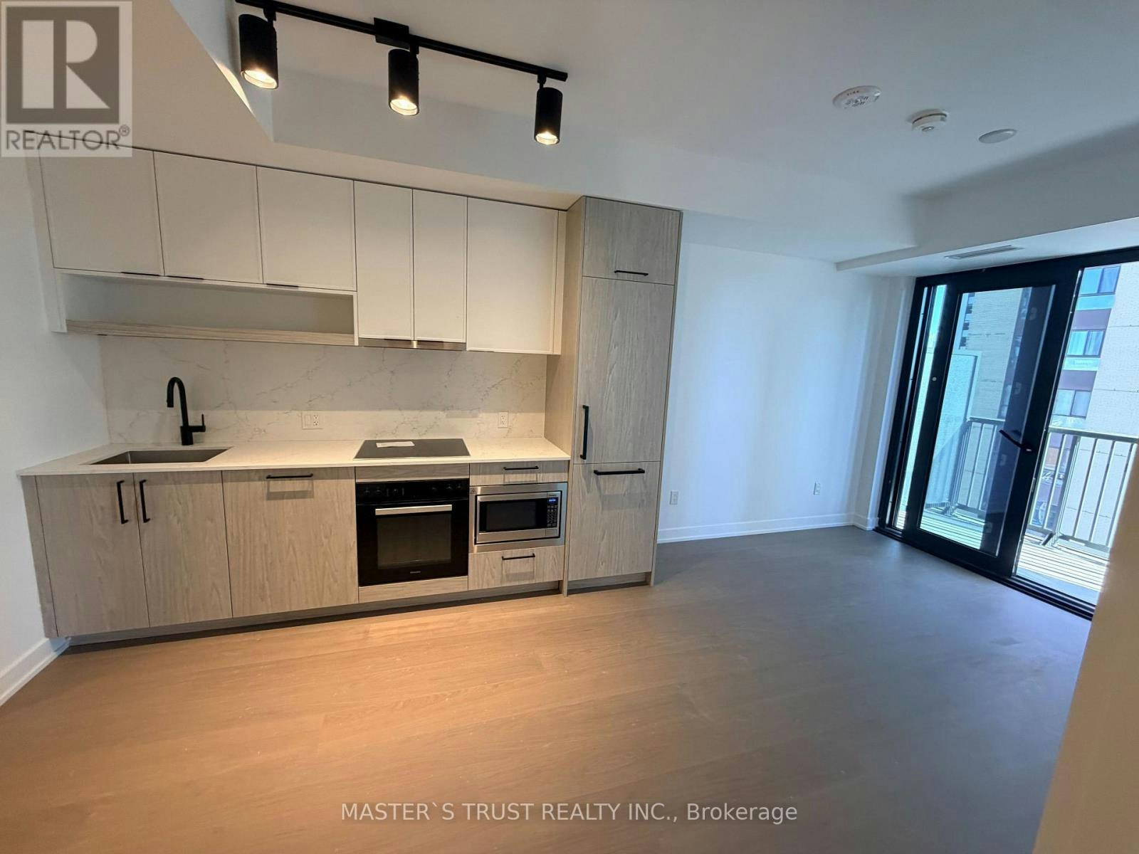 1705-91 Montclair Avenue, Toronto, ON, M5P 0B1 - 4