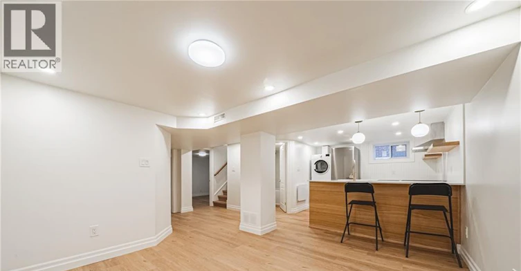 Lower-113 Erin Avenue, Hamilton, ON, L8K 4W1 - 6