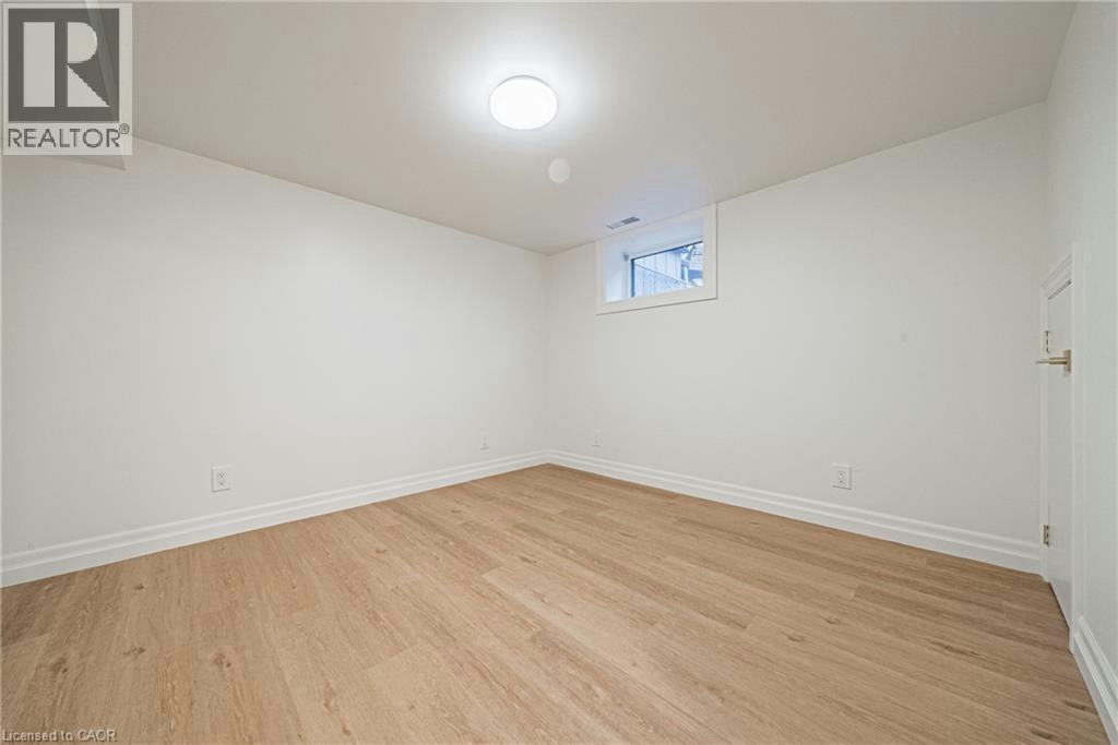 Lower-113 Erin Avenue, Hamilton, ON, L8K 4W1 - 14