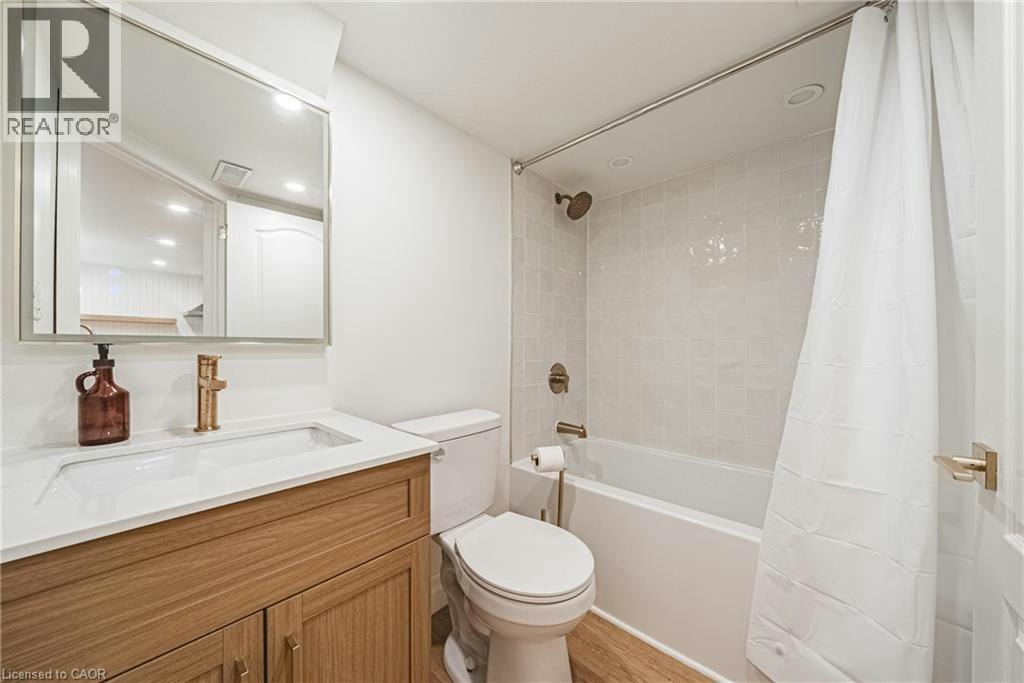 Lower-113 Erin Avenue, Hamilton, ON, L8K 4W1 - 11