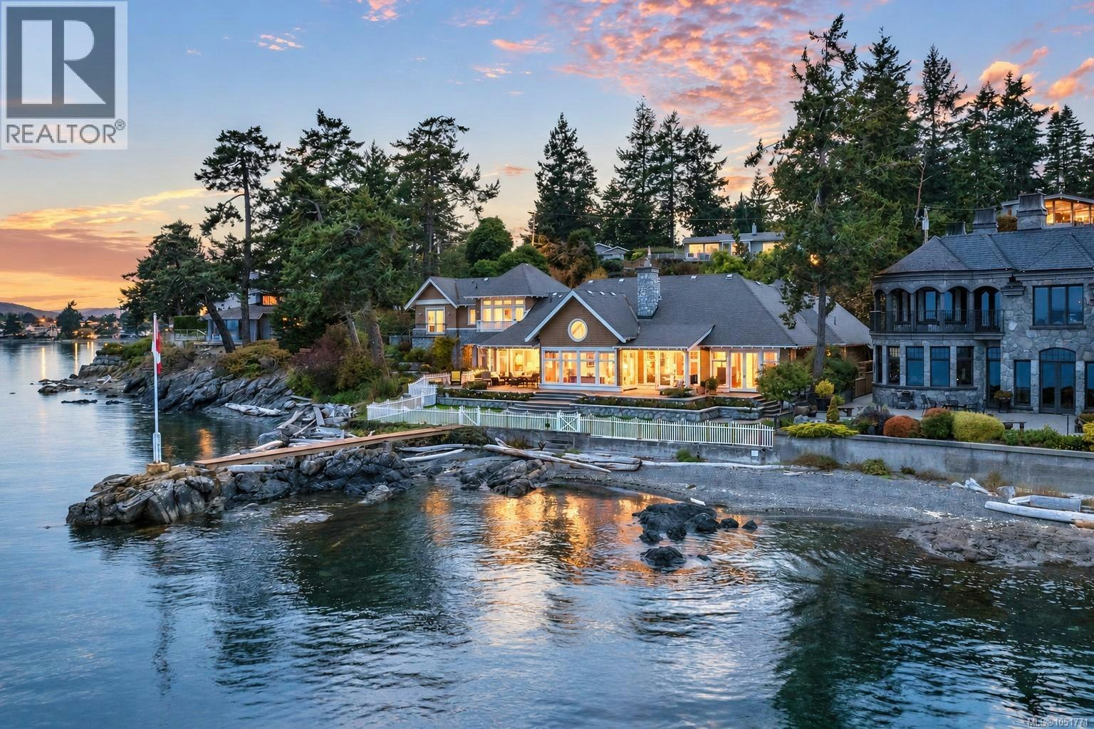 10487 Allbay Road, Sidney, BC, V8L 2P2