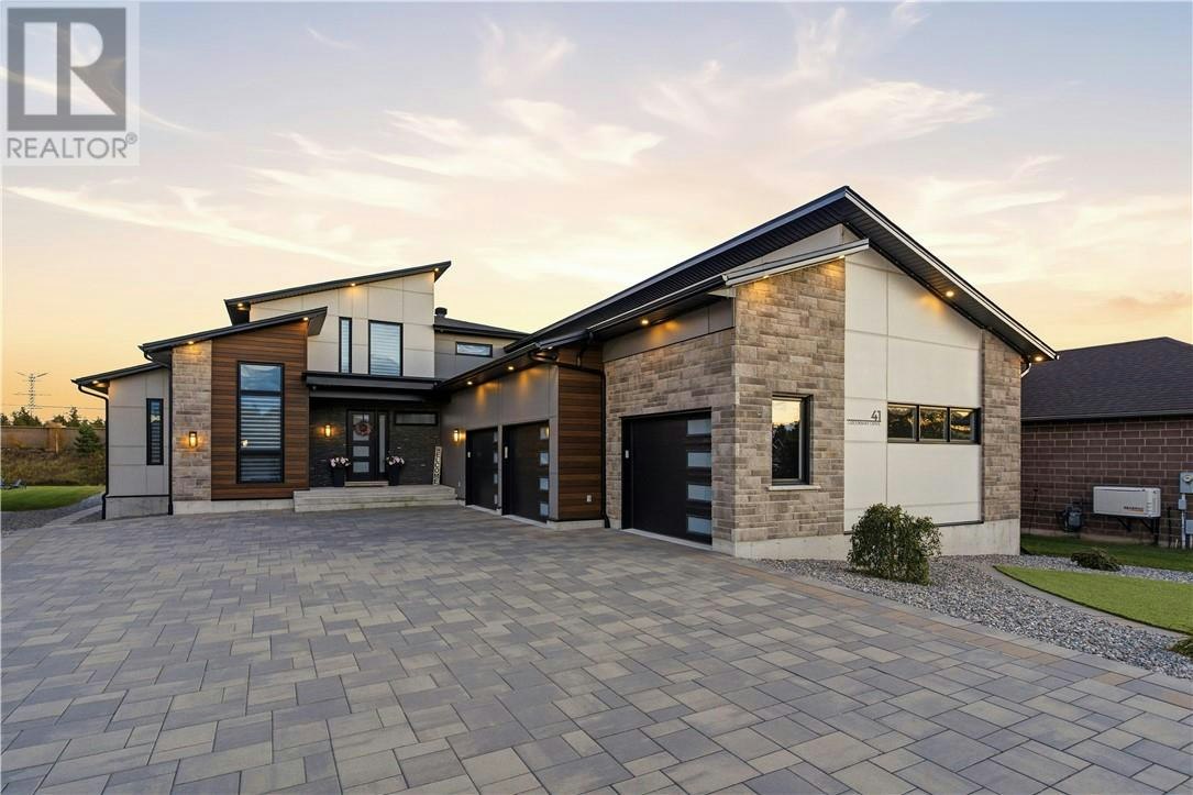 41 Greenway Drive, Greater Sudbury, ON, P3L 1K6