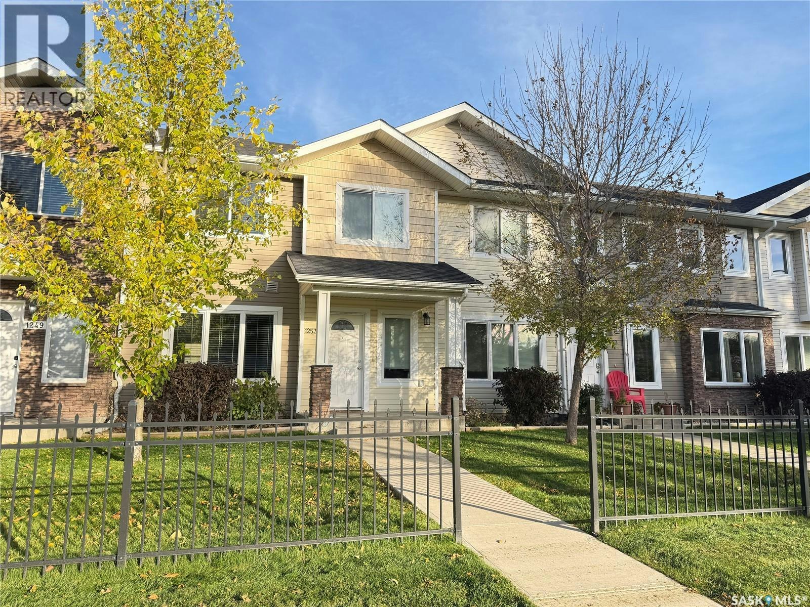 1253 Grey Street, Regina, SK, S4T 1G7