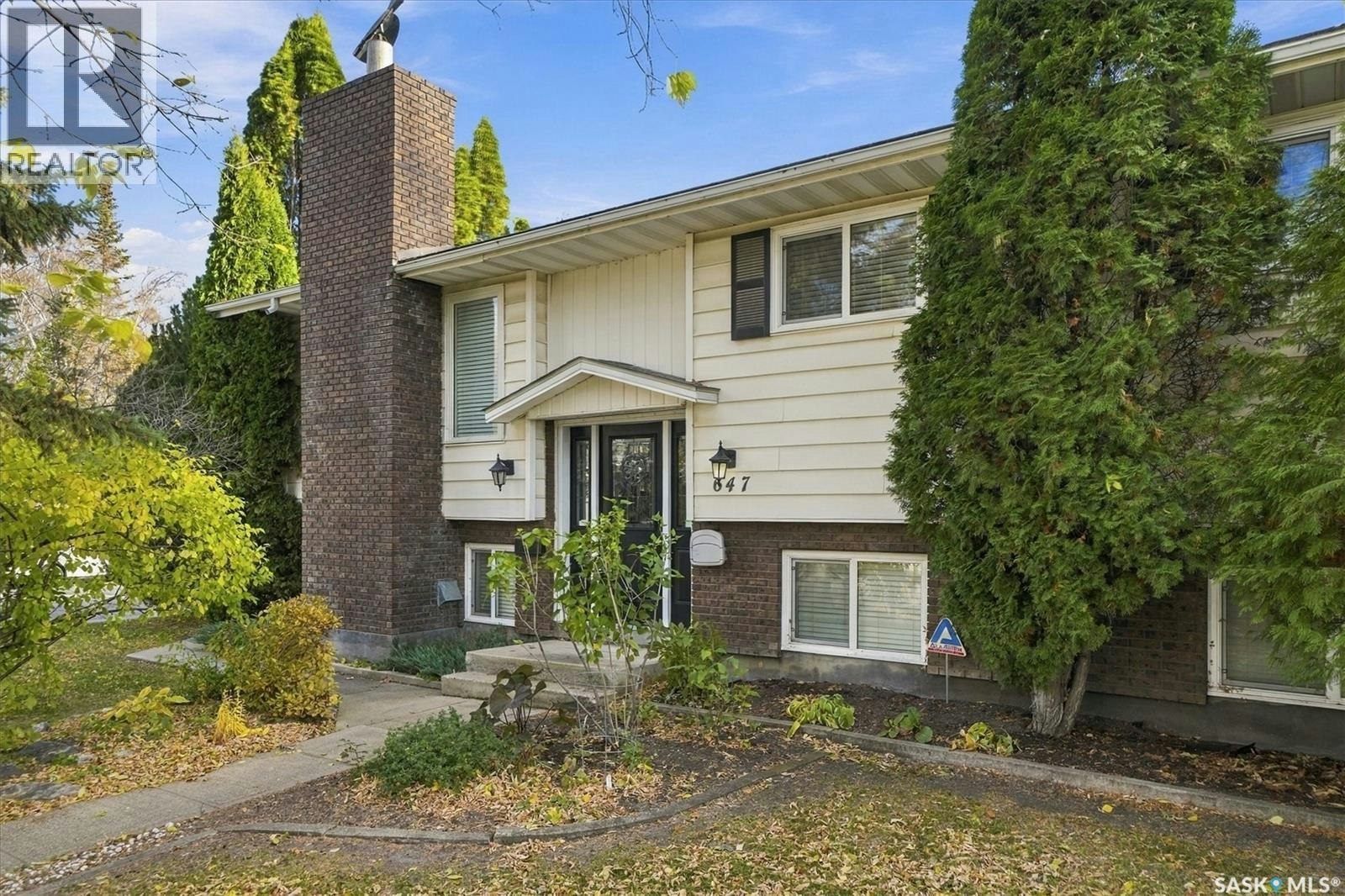 647 Redberry Road, Saskatoon, SK, S7K 4S4