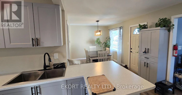 91 George Street, Quinte West, ON, K8V 1R8 - 14