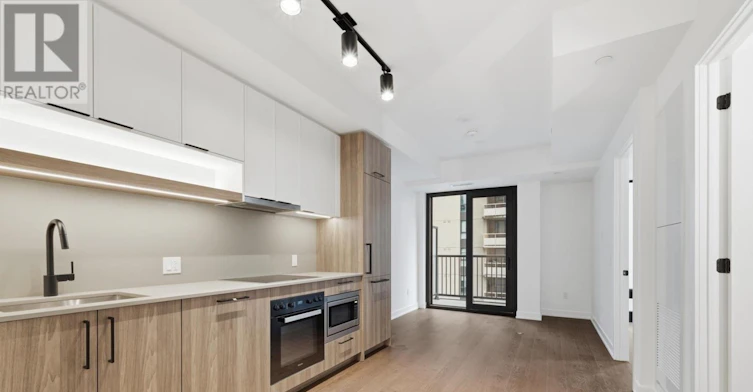 1505-91 Montclair Avenue, Toronto, ON, M5P 0B1
