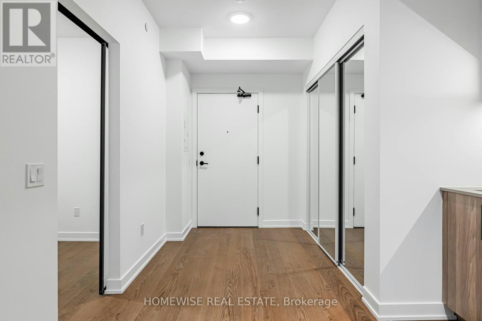 1505-91 Montclair Avenue, Toronto, ON, M5P 0B1 - 2