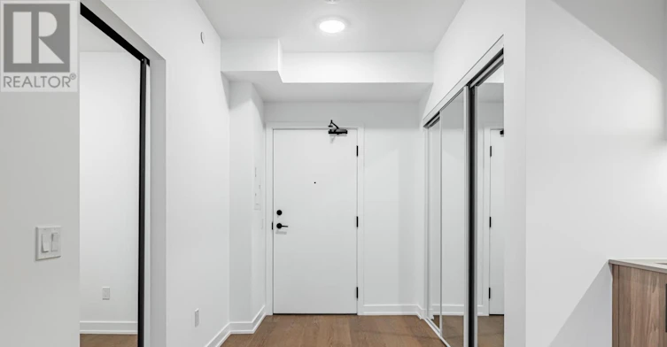 1505-91 Montclair Avenue, Toronto, ON, M5P 0B1 - 2