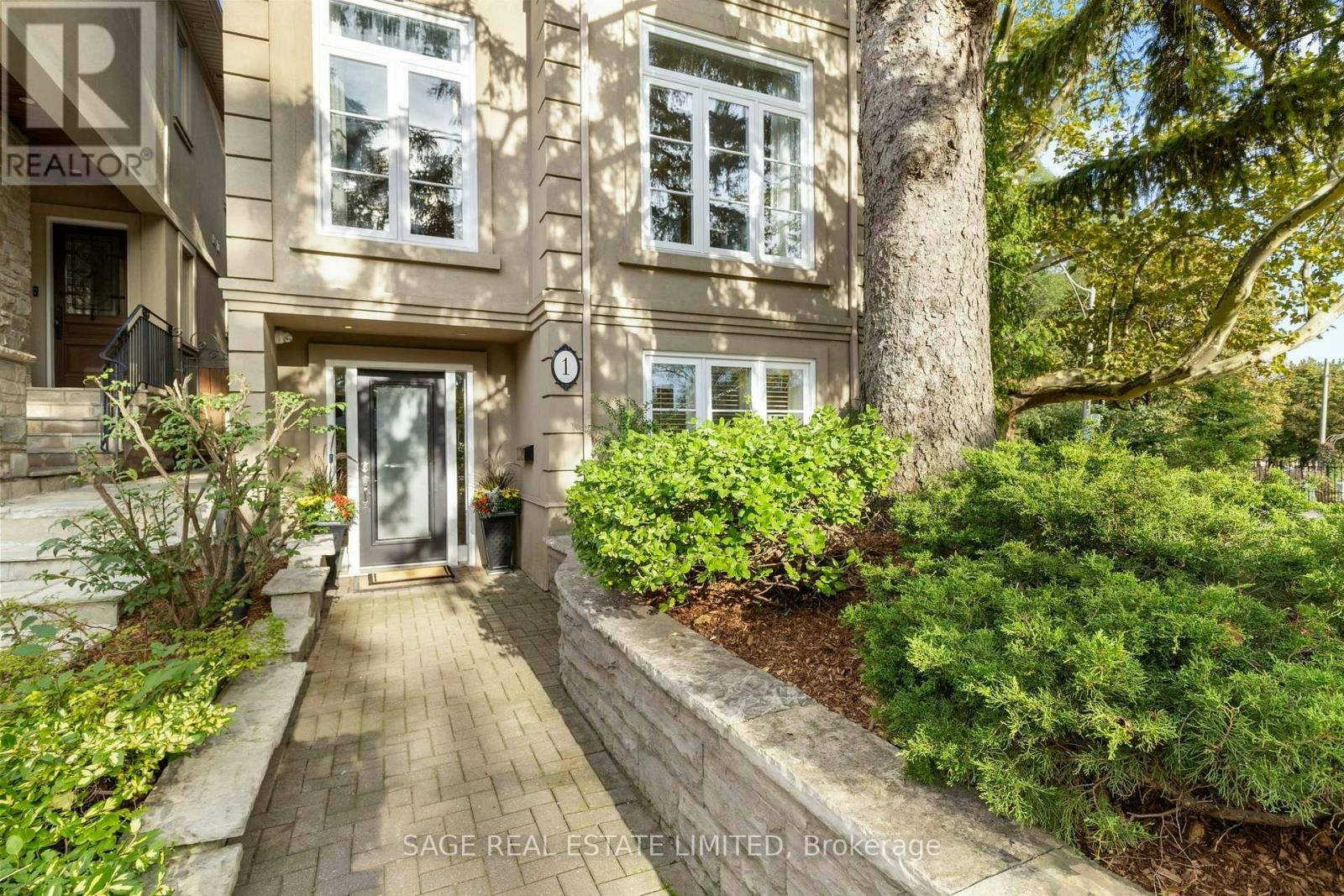 1 Caldow Road, Toronto, ON, M5N 2P4