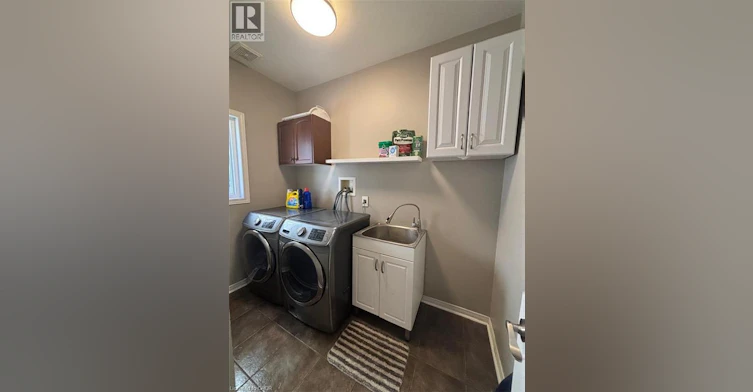386 Pine Valley Drive, Kitchener, ON, N2P 2V4 - 9