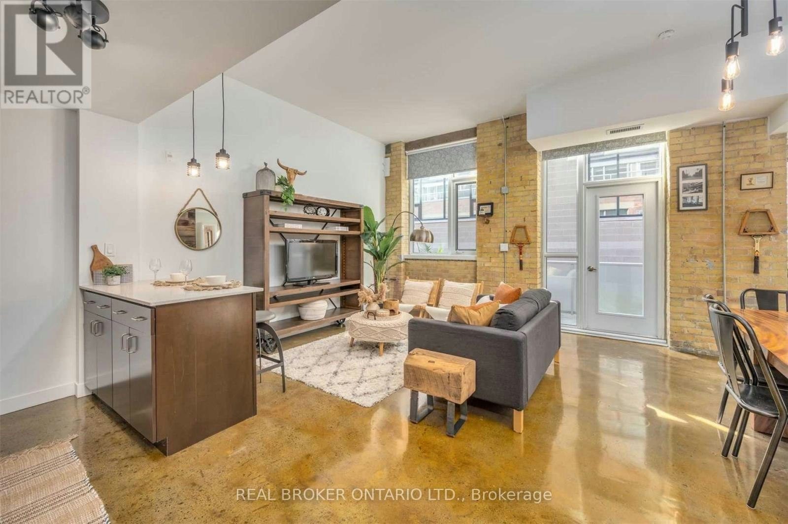 227-201 Carlaw Avenue, Toronto, ON, M4M 2S3
