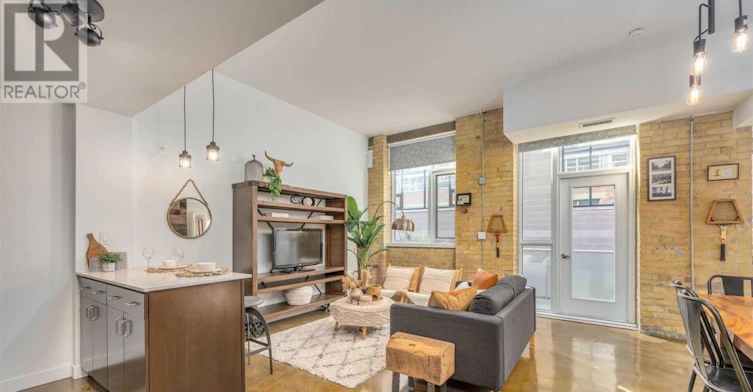 227-201 Carlaw Avenue, Toronto, ON, M4M 2S3