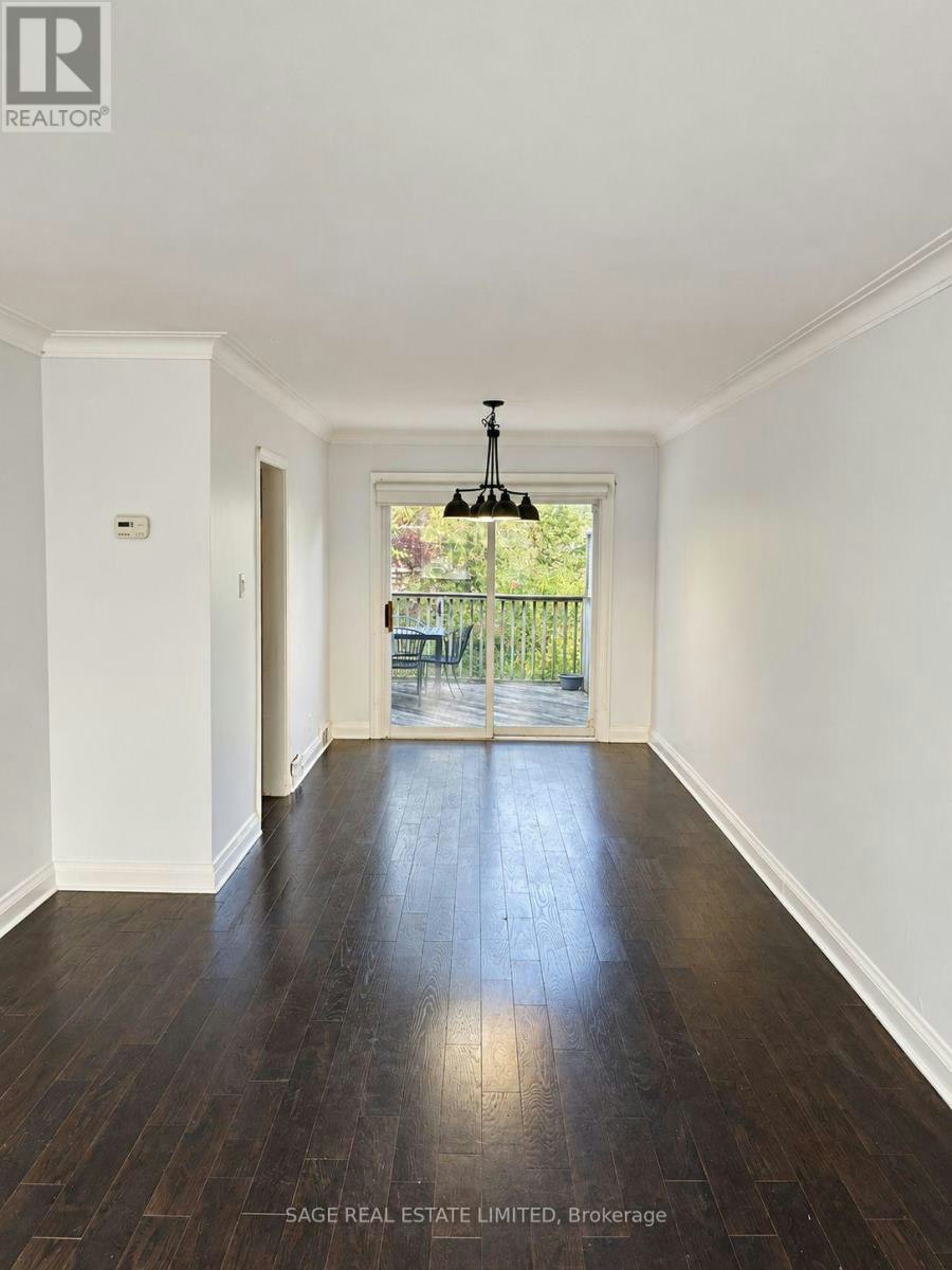 UPPER/MAIN 309 Blantyre Avenue, Toronto, ON, M1N 2S6 - 5