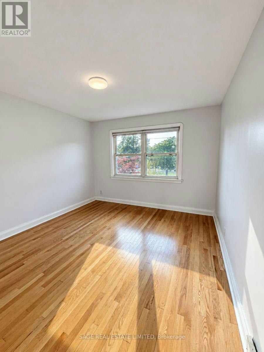 UPPER/MAIN 309 Blantyre Avenue, Toronto, ON, M1N 2S6 - 13