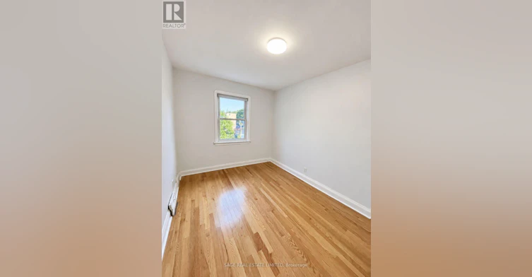 UPPER/MAIN 309 Blantyre Avenue, Toronto, ON, M1N 2S6 - 14