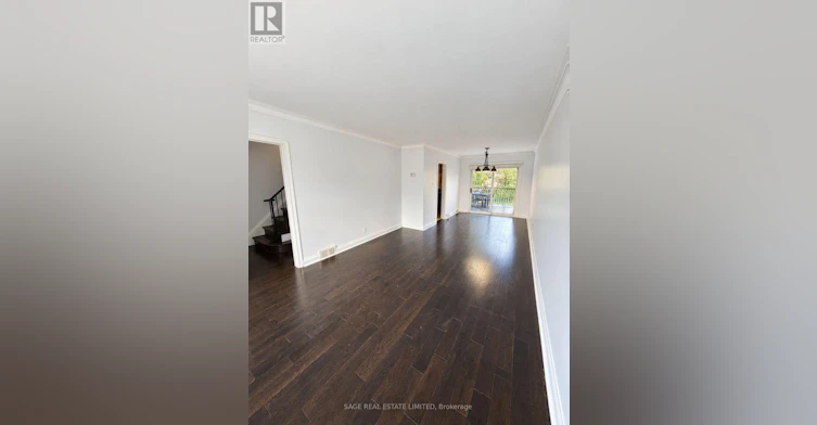 UPPER/MAIN 309 Blantyre Avenue, Toronto, ON, M1N 2S6 - 4