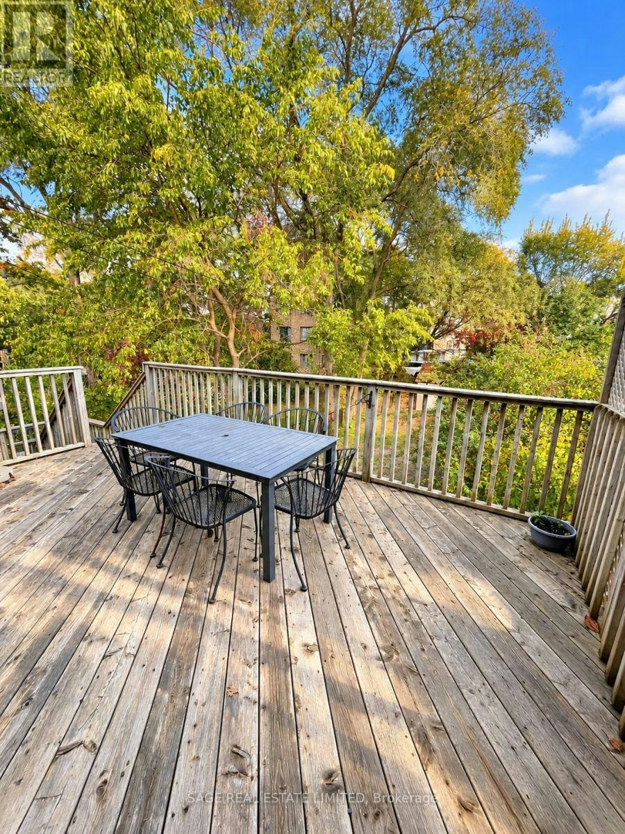 UPPER/MAIN 309 Blantyre Avenue, Toronto, ON, M1N 2S6 - 19
