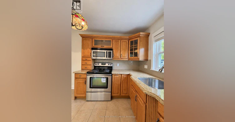 UPPER/MAIN 309 Blantyre Avenue, Toronto, ON, M1N 2S6 - 9