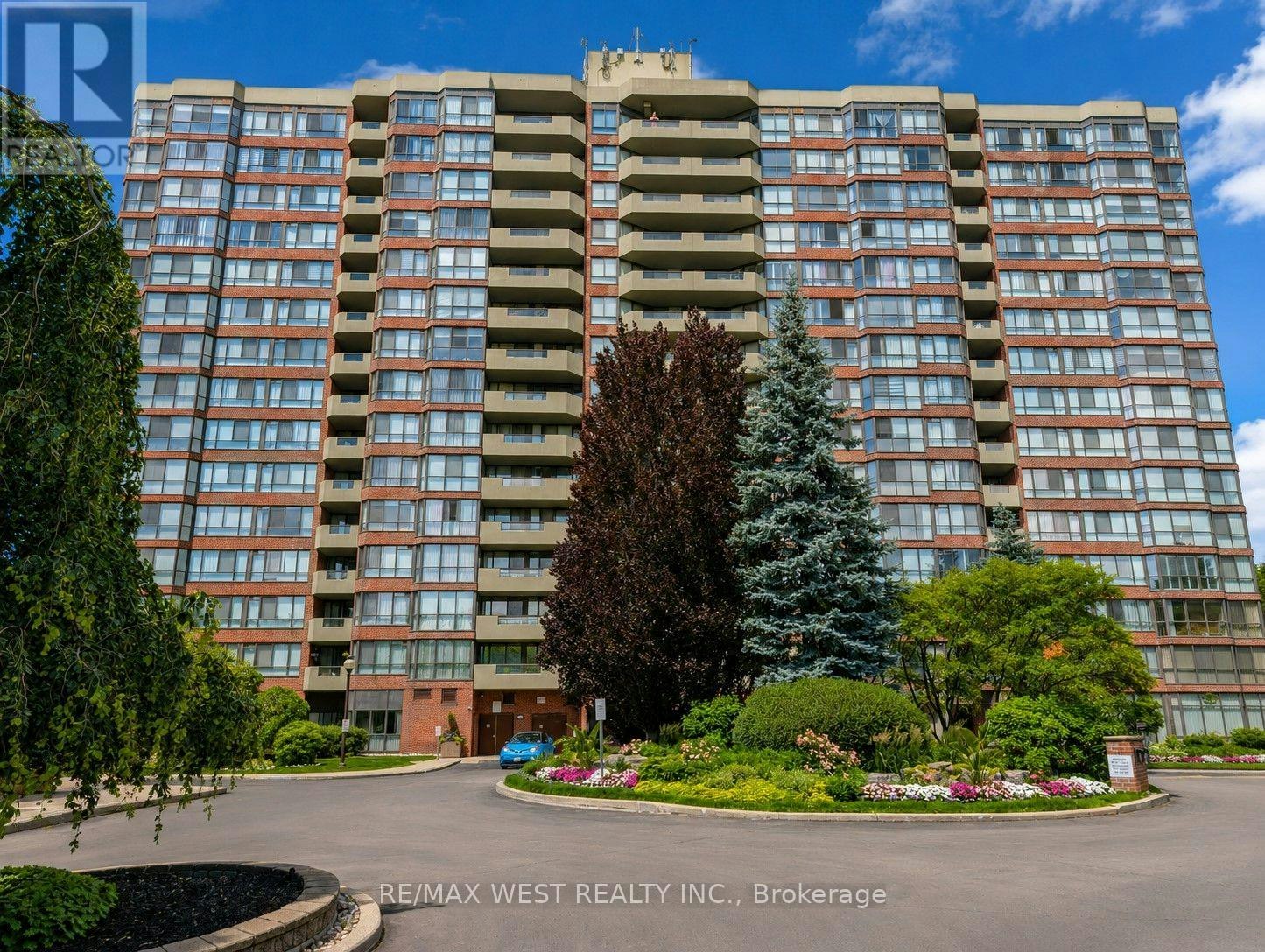 502-100 Observatory Lane, Richmond Hill, ON, L4C 1T4