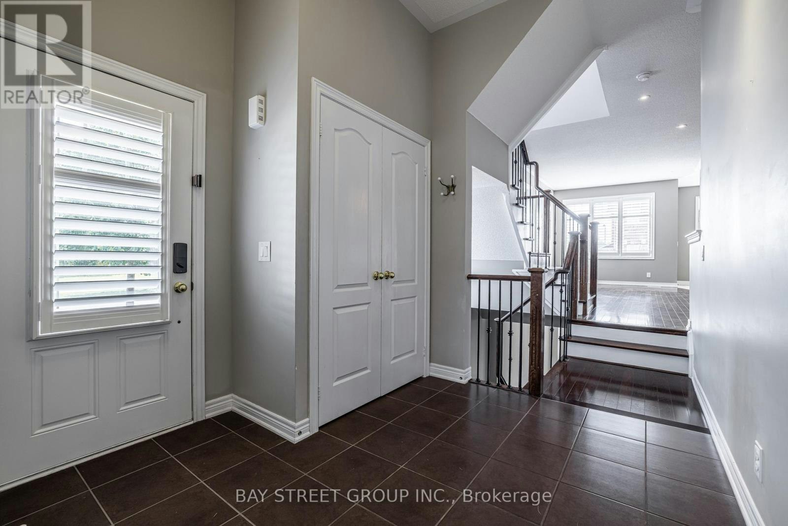 4 Courtland Crescent, East Gwillimbury, ON, L9N 0B2 - 7