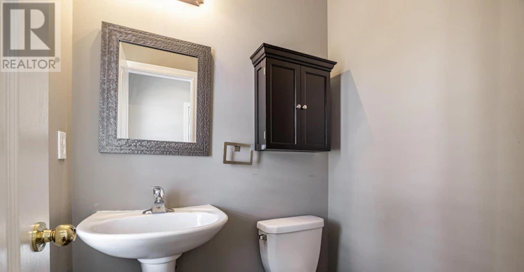 4 Courtland Crescent, East Gwillimbury, ON, L9N 0B2 - 9