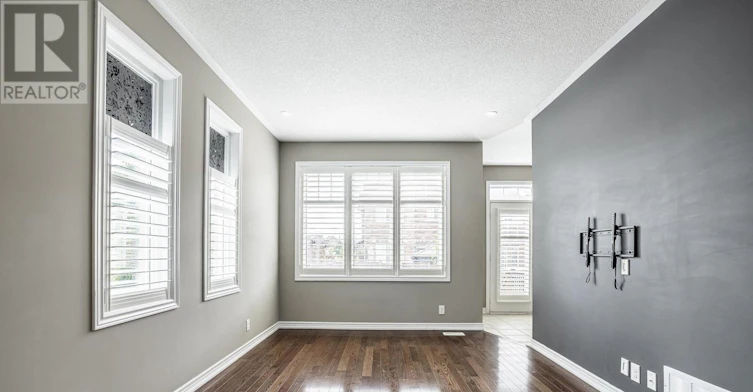 4 Courtland Crescent, East Gwillimbury, ON, L9N 0B2 - 15