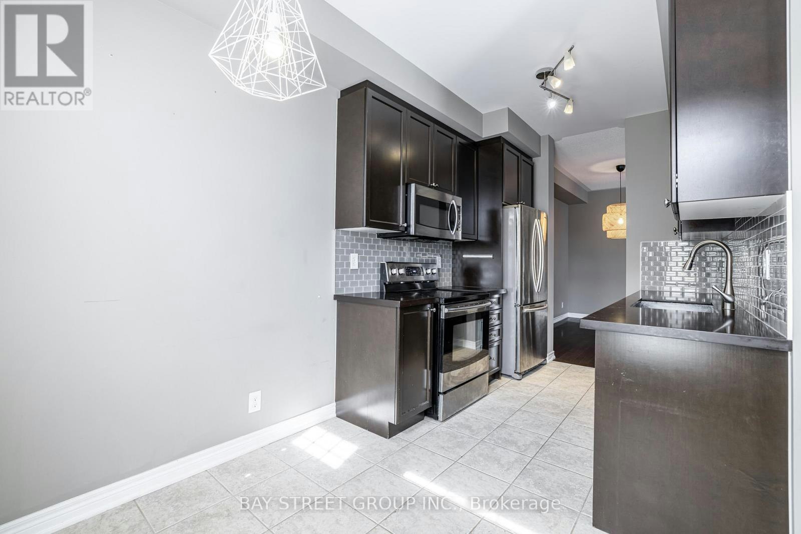4 Courtland Crescent, East Gwillimbury, ON, L9N 0B2 - 19