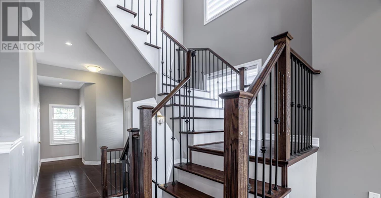 4 Courtland Crescent, East Gwillimbury, ON, L9N 0B2 - 8