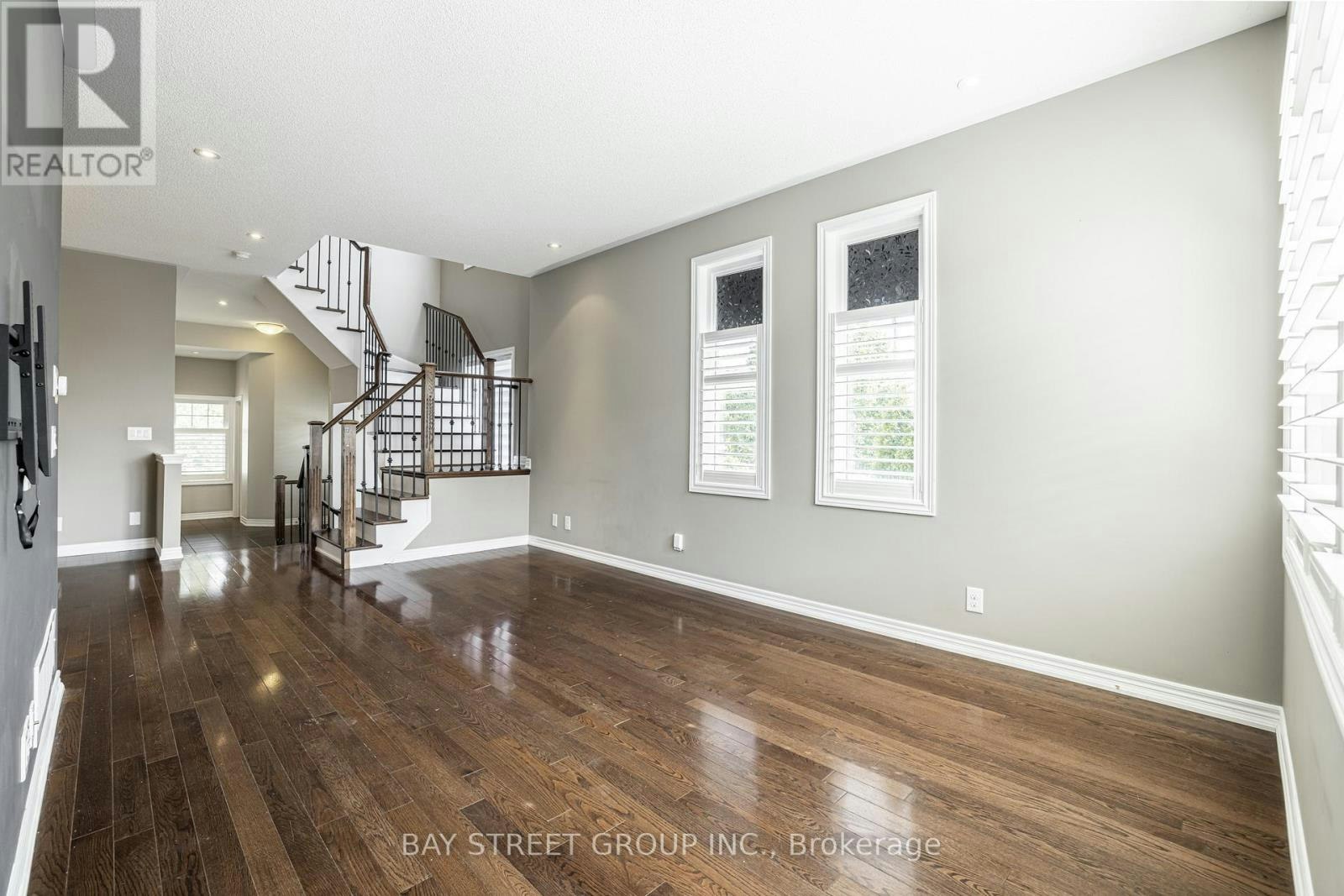 4 Courtland Crescent, East Gwillimbury, ON, L9N 0B2 - 16