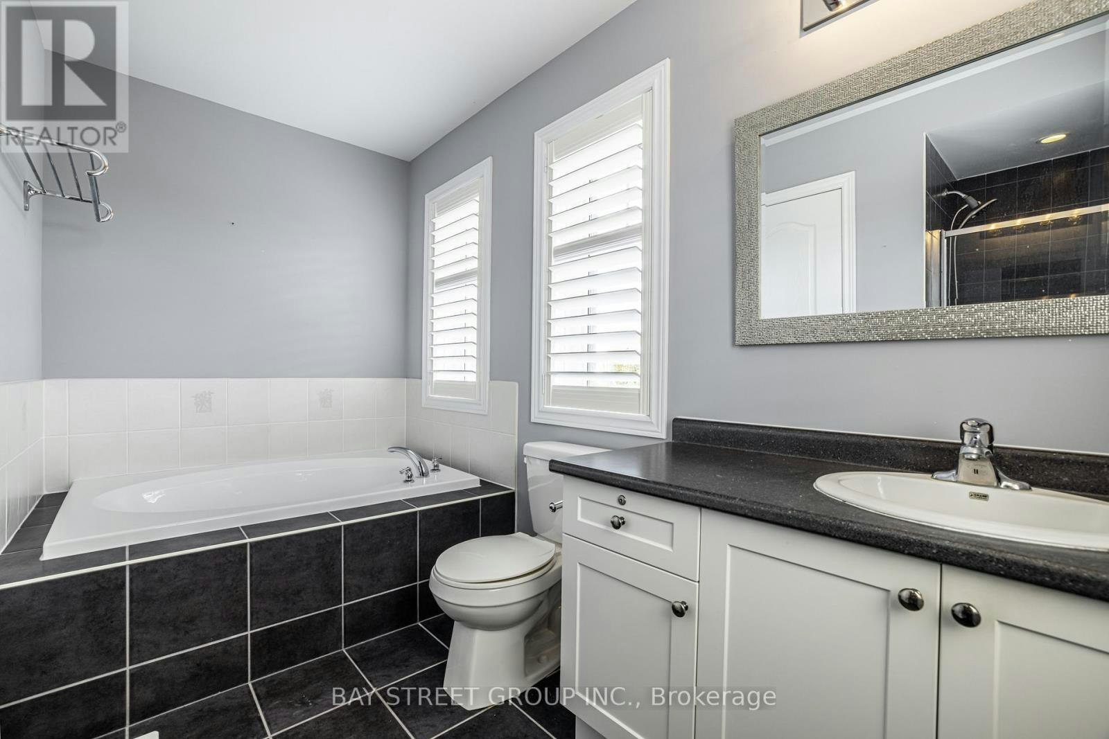 4 Courtland Crescent, East Gwillimbury, ON, L9N 0B2 - 33