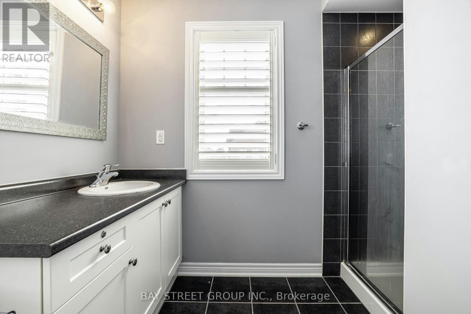 4 Courtland Crescent, East Gwillimbury, ON, L9N 0B2 - 32