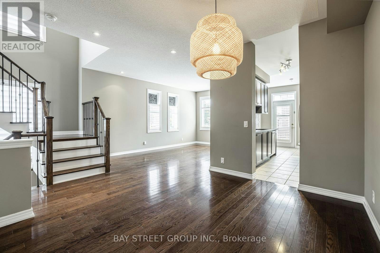 4 Courtland Crescent, East Gwillimbury, ON, L9N 0B2 - 12